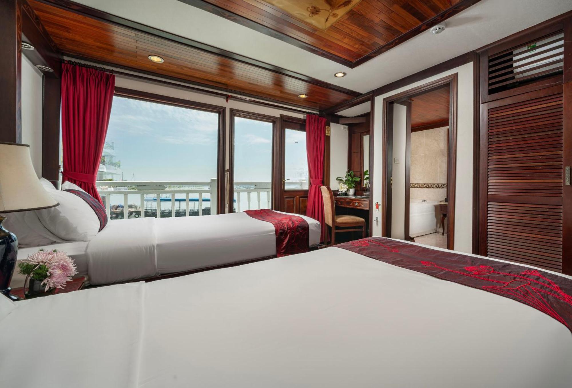 Indochina Sails Hotel Ha Long Eksteriør billede